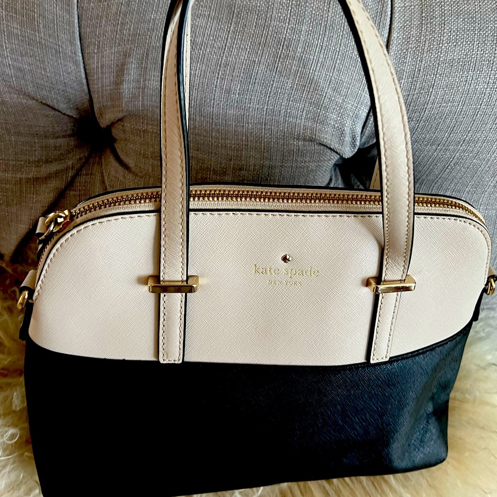 Kate Spade Cedar Street Black / Beige Crossbody Handbag